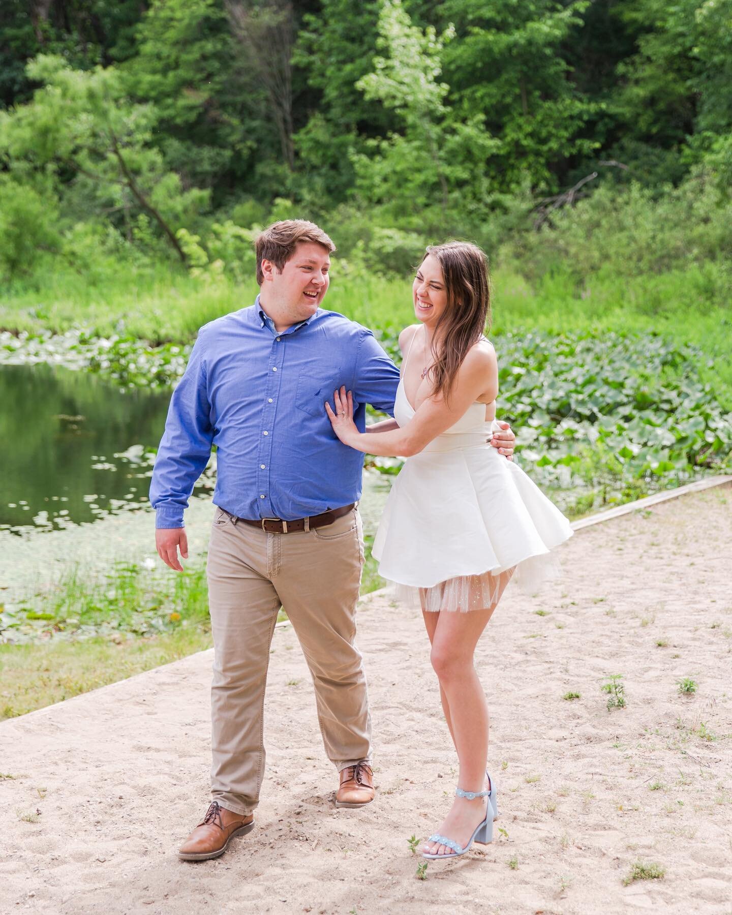 The best way to spend a Thursday evening!! ✨ I am dying over all of Kelly &amp; Andrew&rsquo;s images from their engagement session, and these moments by the lake deserve their own sneak peek post! Kelly &amp; Andrew were so much fun to work with, an