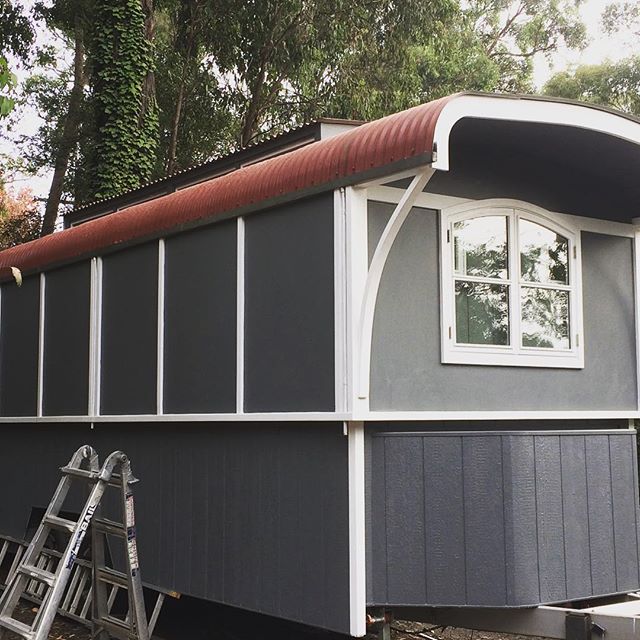 Some good progress has been made on Didikai caravan lately. Stay tuned for progress on this project in the coming weeks....
#nsjourney #tinyhomes #melbourne #craftsman #gypsyvan