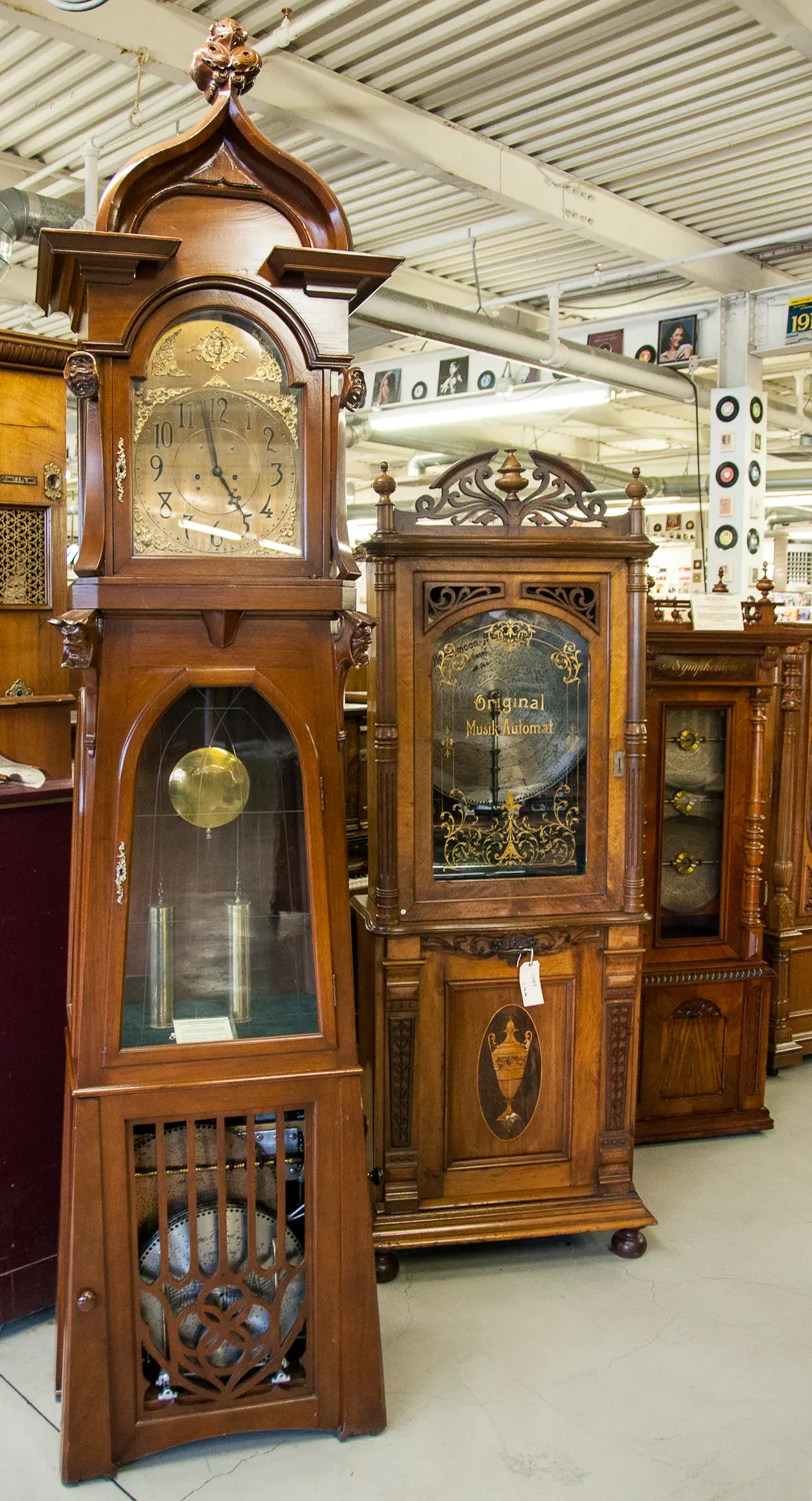 Music Box Society, International — American Treasure Tour