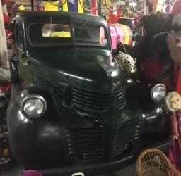 1945 Dodge.jpg
