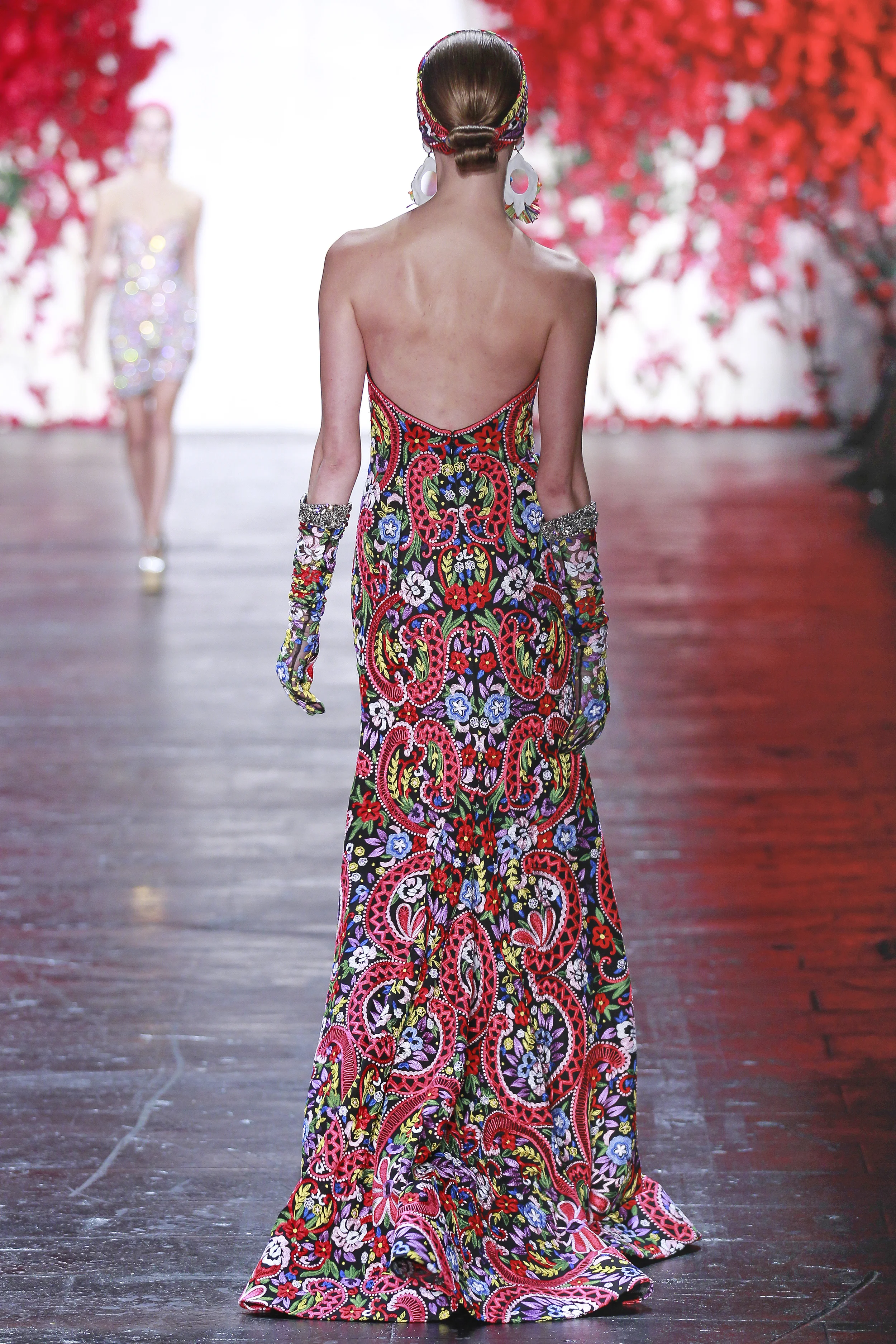 Naeem Khan Spring 2016