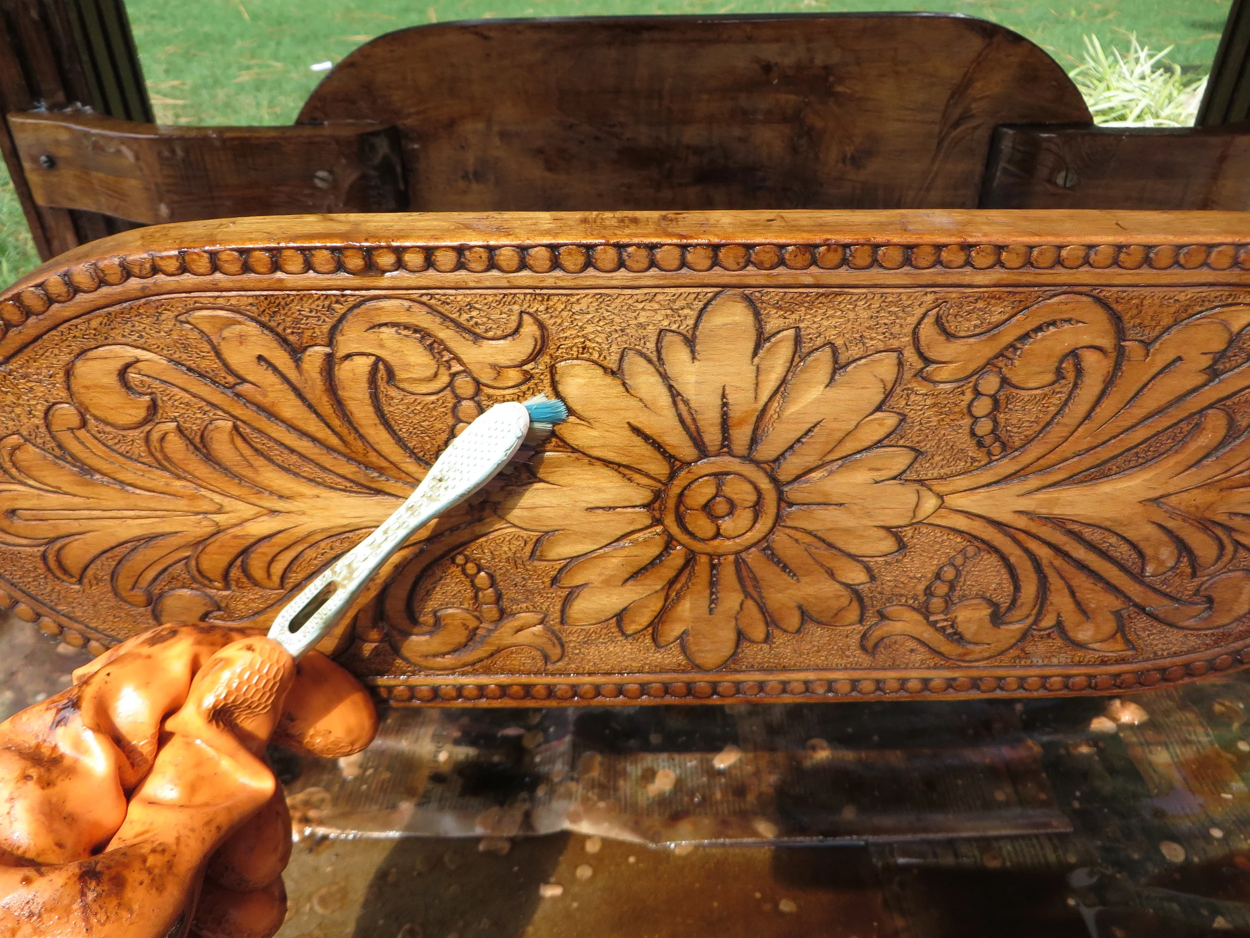 Refinishing a dining table...a tutorial! — Beckwith's Treasures