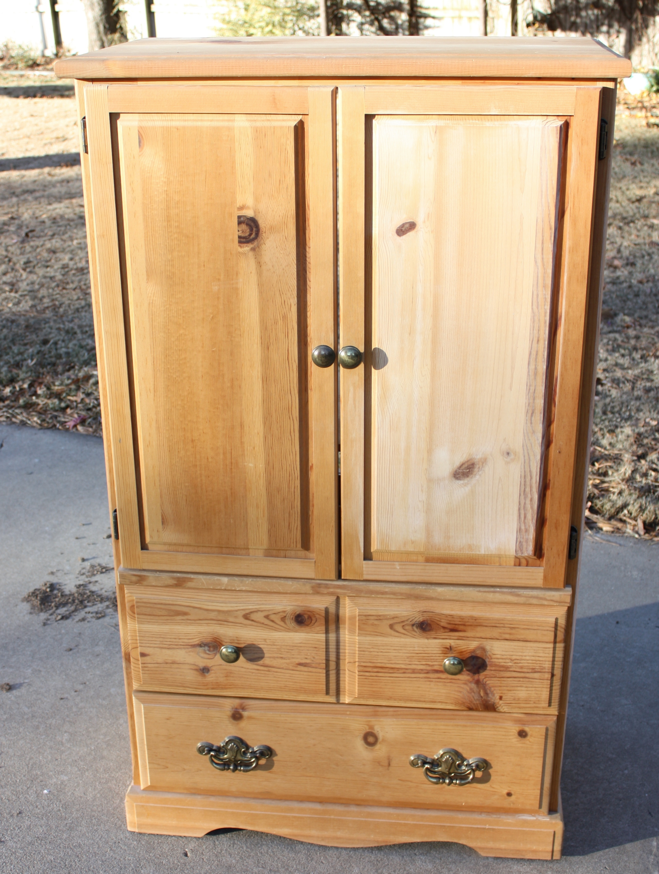 How To Revamp An Old Console Tv Cabinet Antique Tv Cabinet Tv Cabinets Tv Cabinets With Doors
