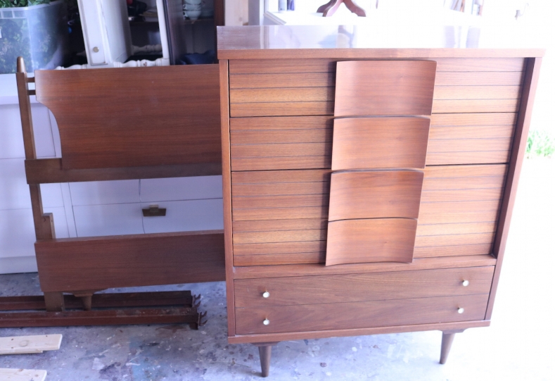 Just Another Mid Century Dresser Beckwith S Treasures