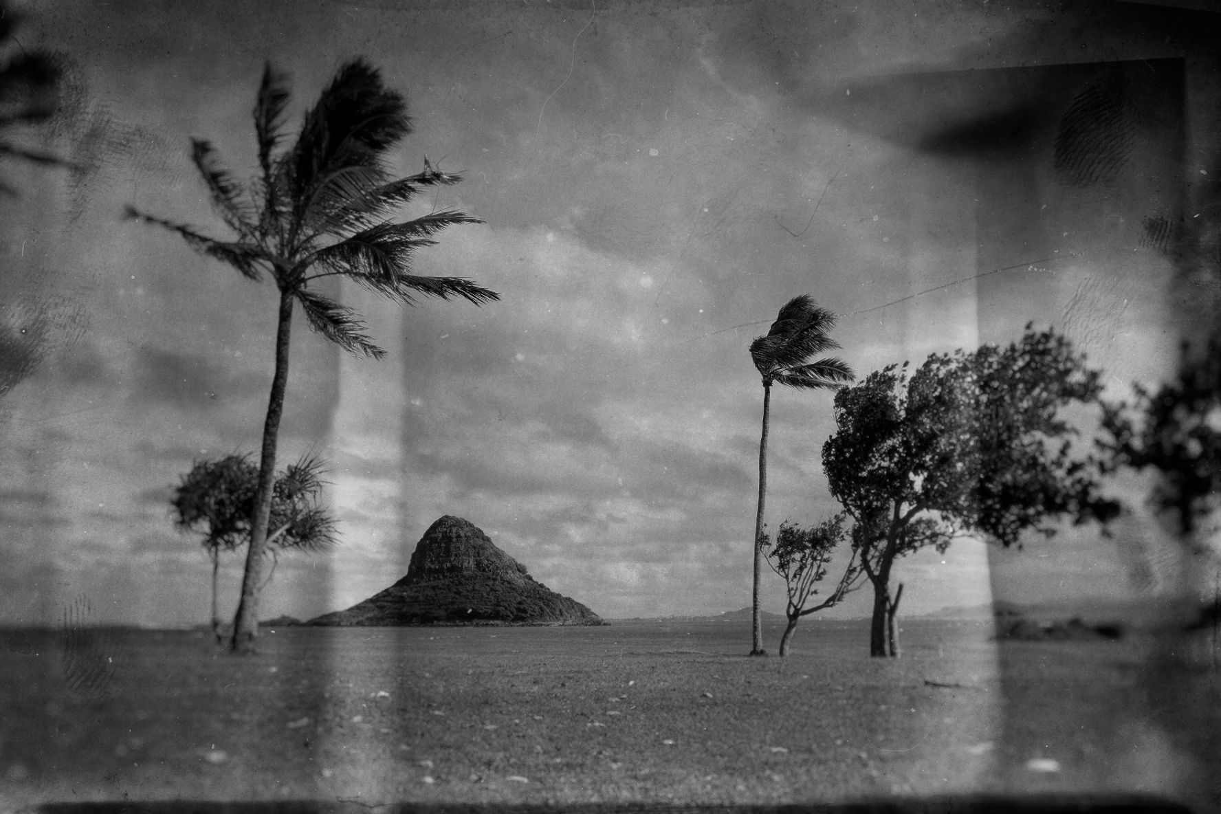 AdamWalker_2014Hawaii_02_chinamanshat copy.JPG