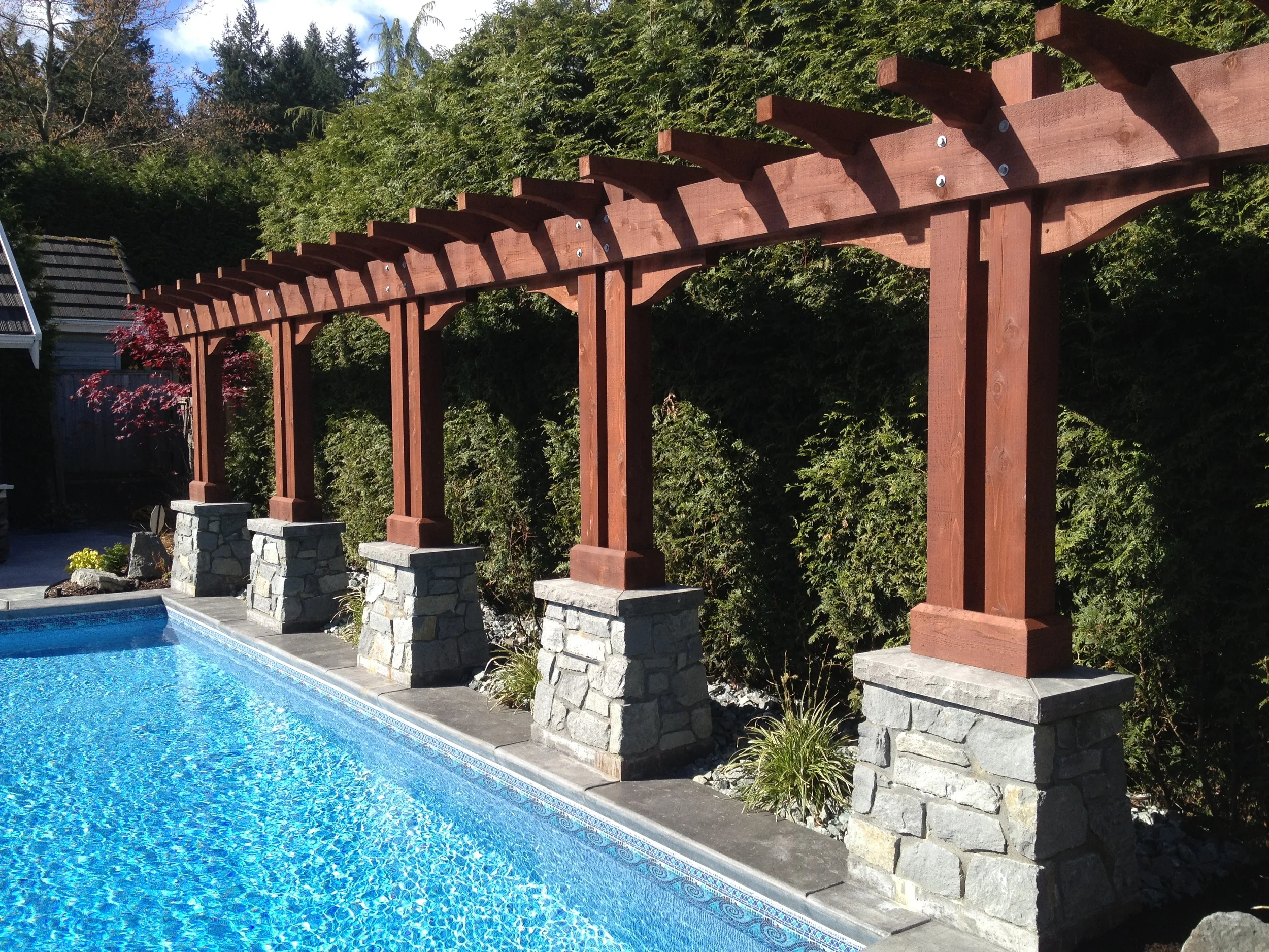 Poolside Trellis