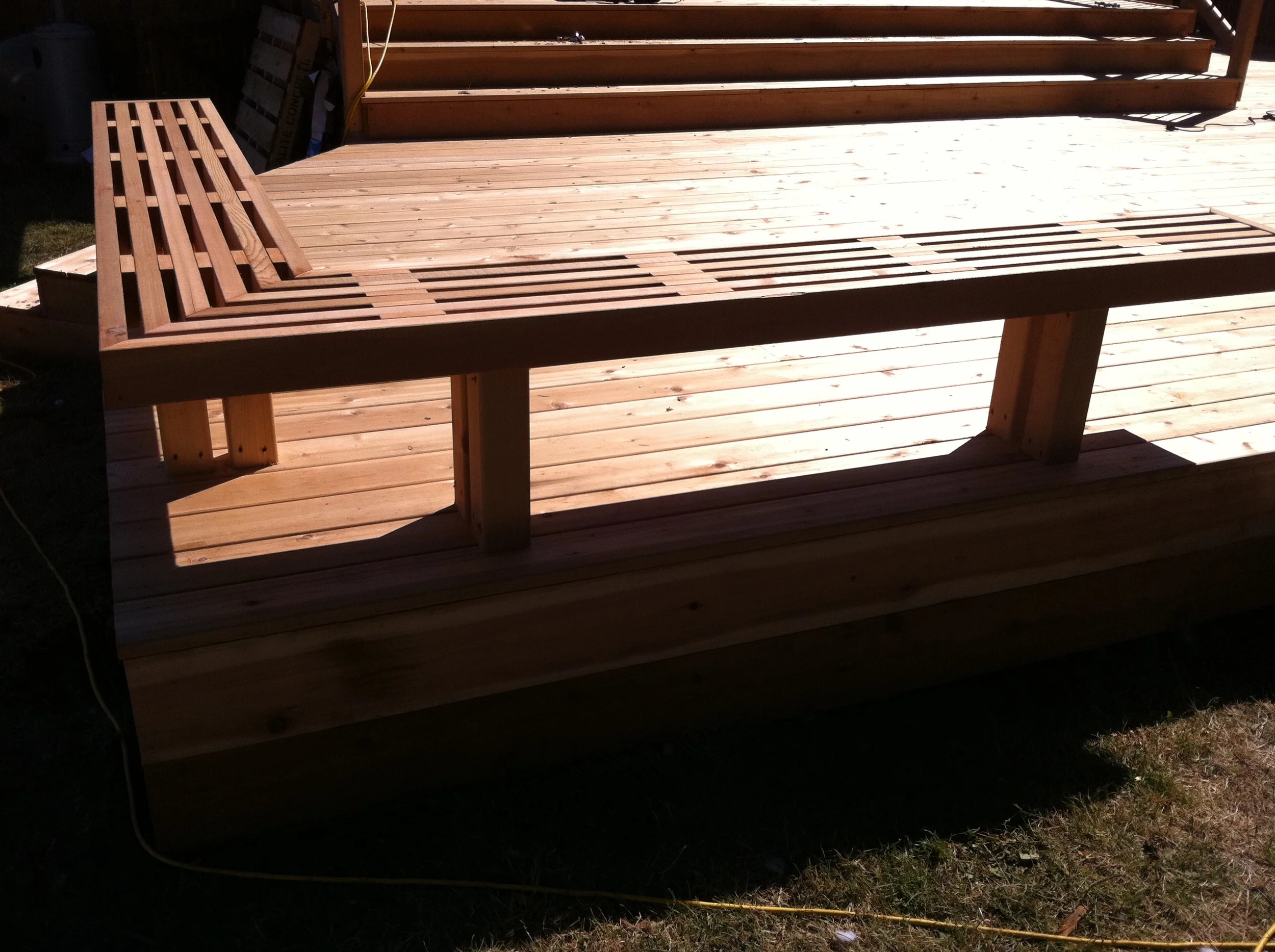 A bench is a great alternative to a railing