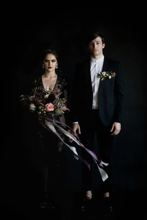 16 Pictures of Moody Inspiration for Your Wedding Noir