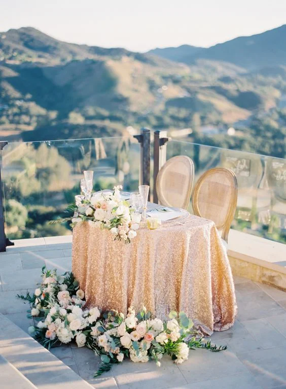 The Sweetest Sweetheart Tables!