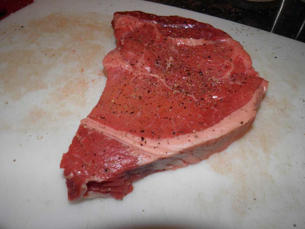 Seasoned Steak with Salt and Pepper