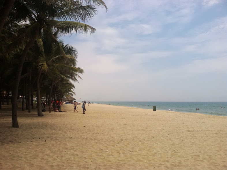 hoi an beach.JPG