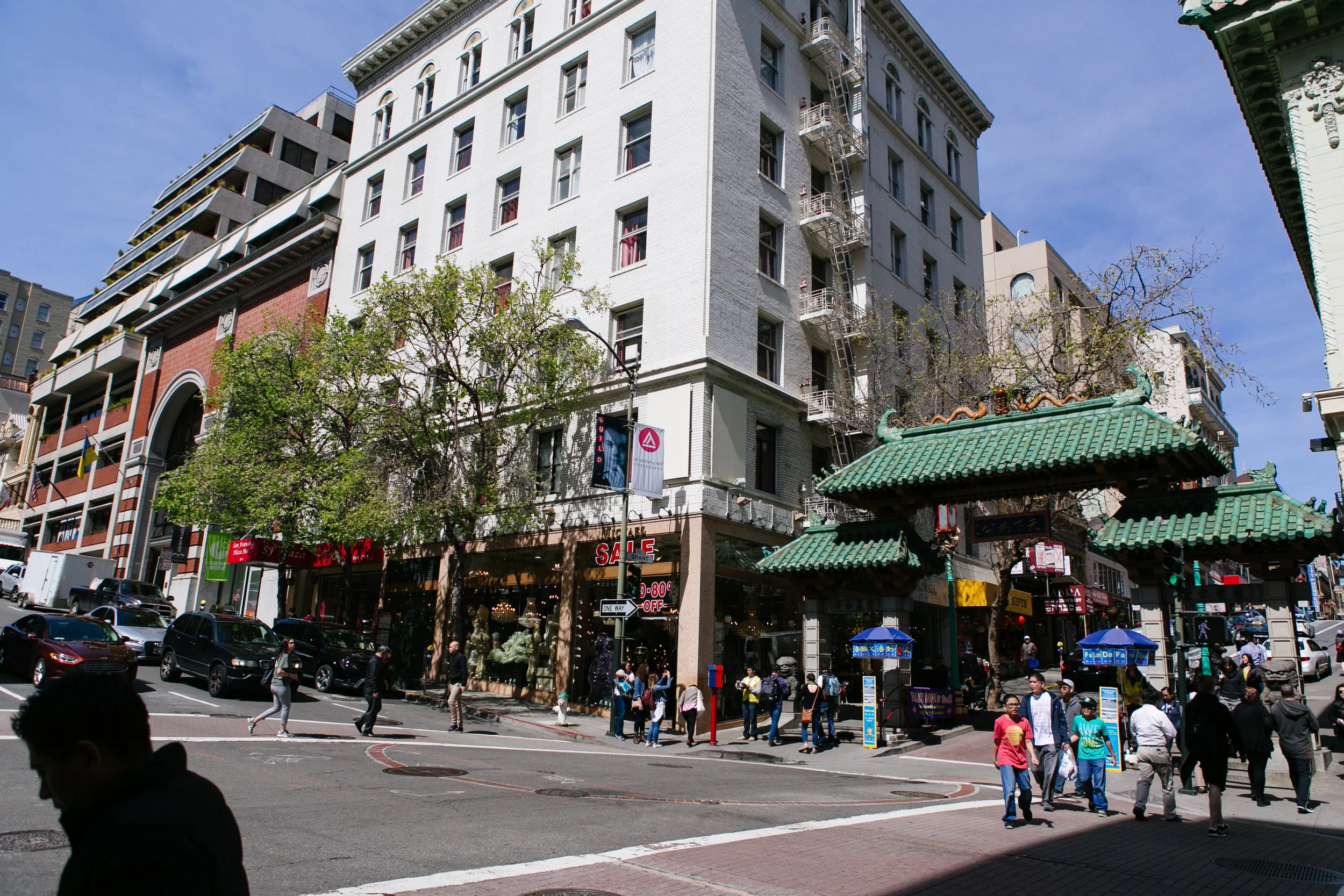 Brodgesell_SFforFreundin_ChinatownGate_KB_3847.jpg