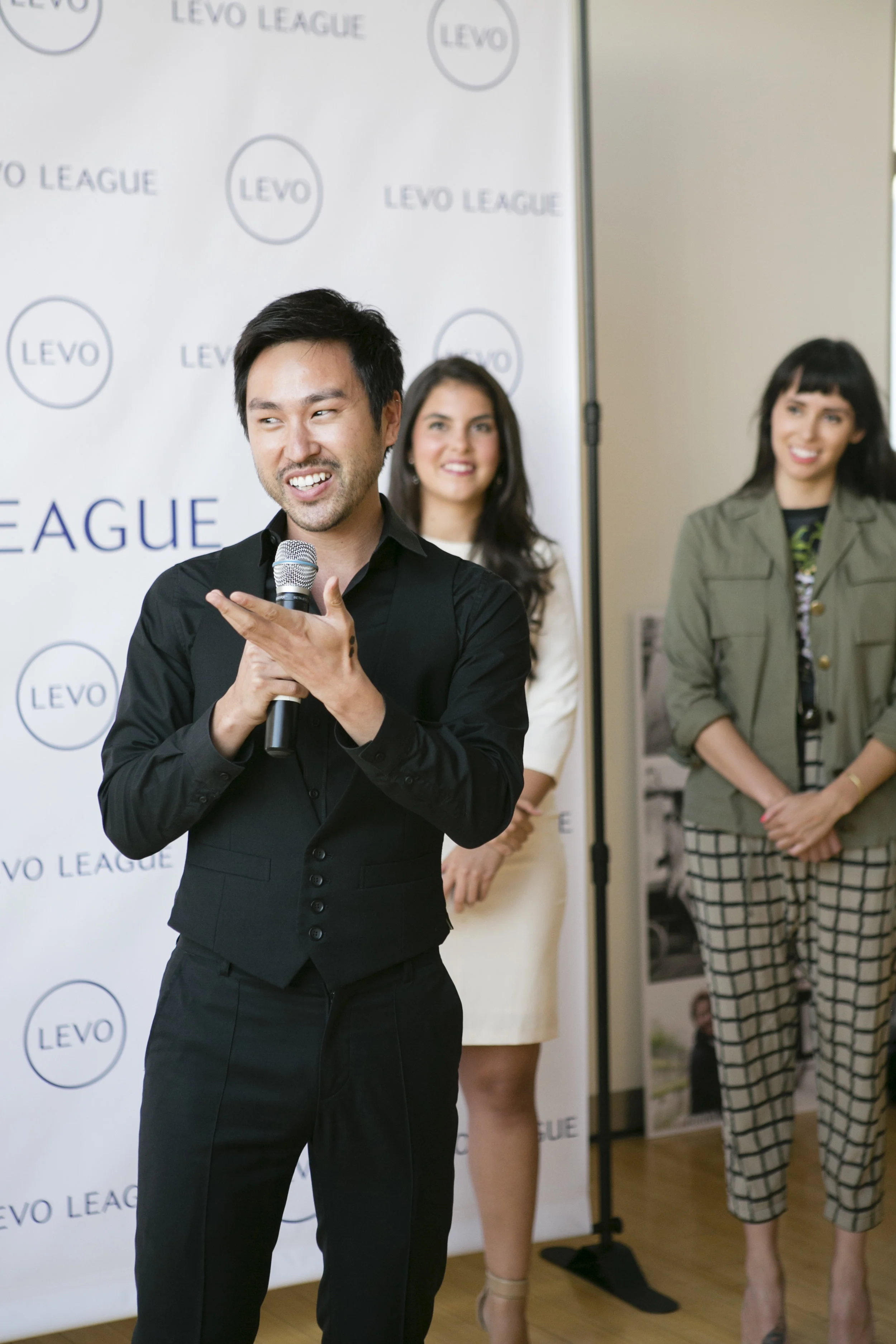 Levo League - Elevate Your Look