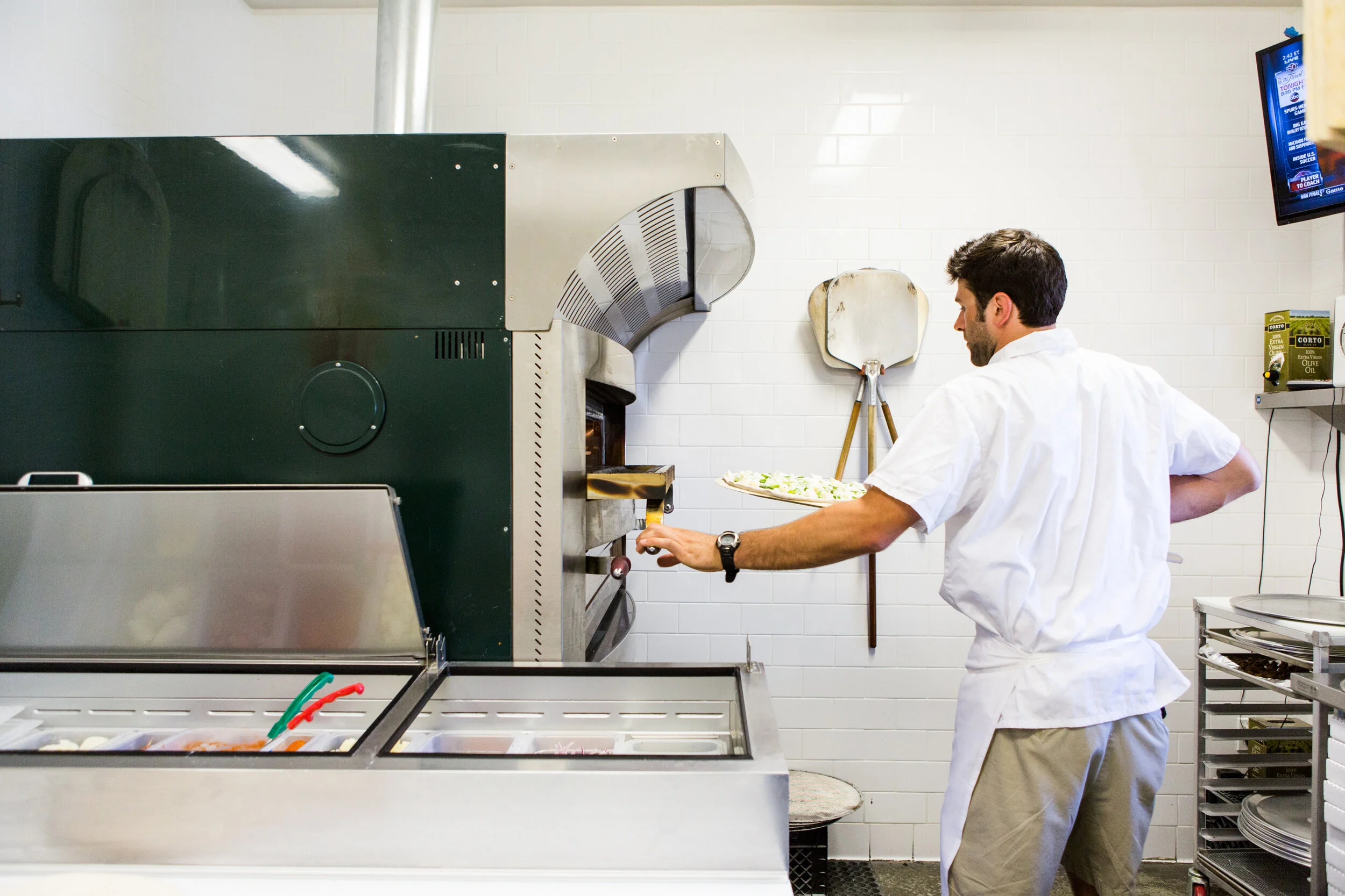 Brodgesell_LongbridePizza_JB_4763.jpg