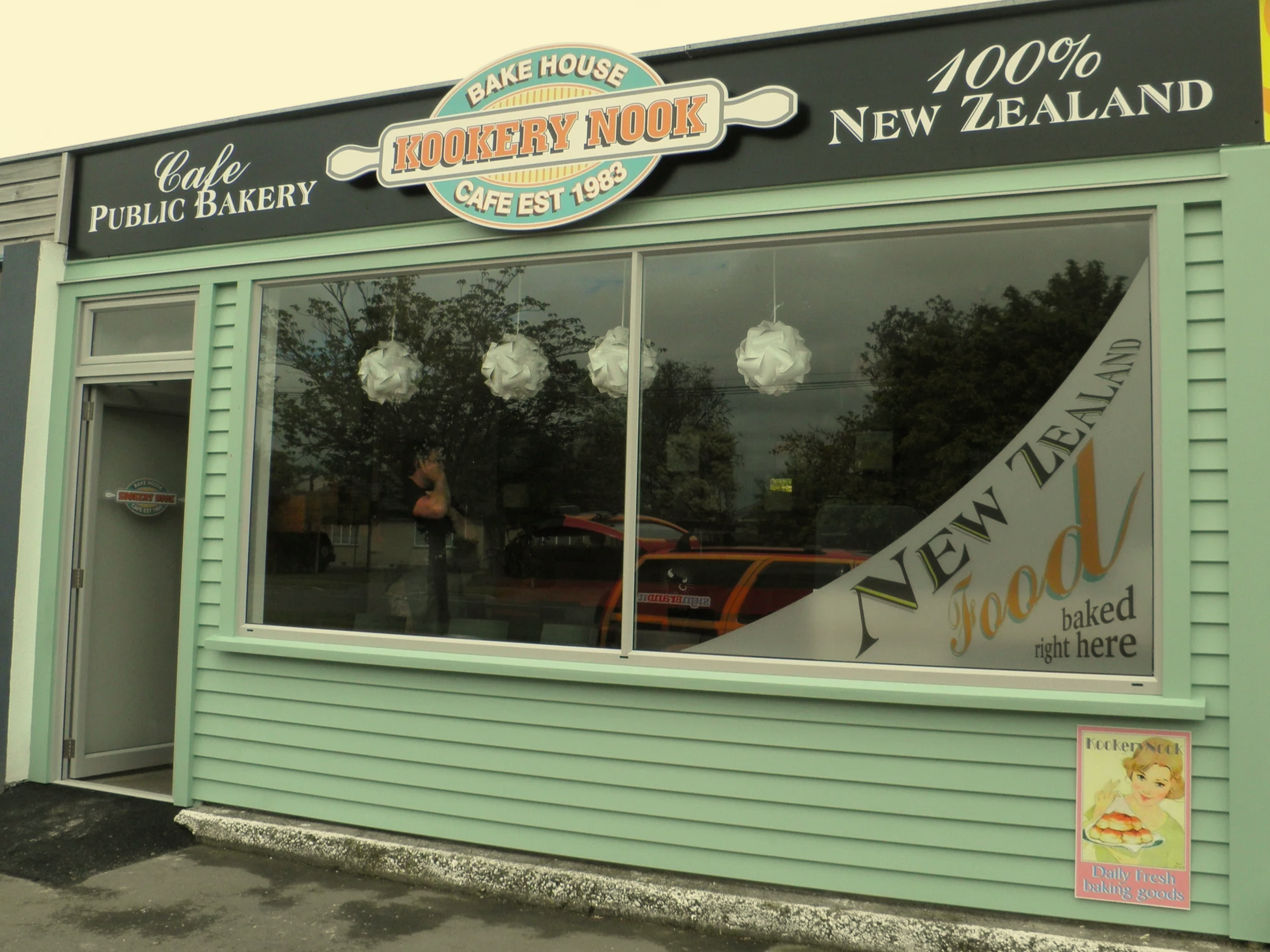 retro cafe