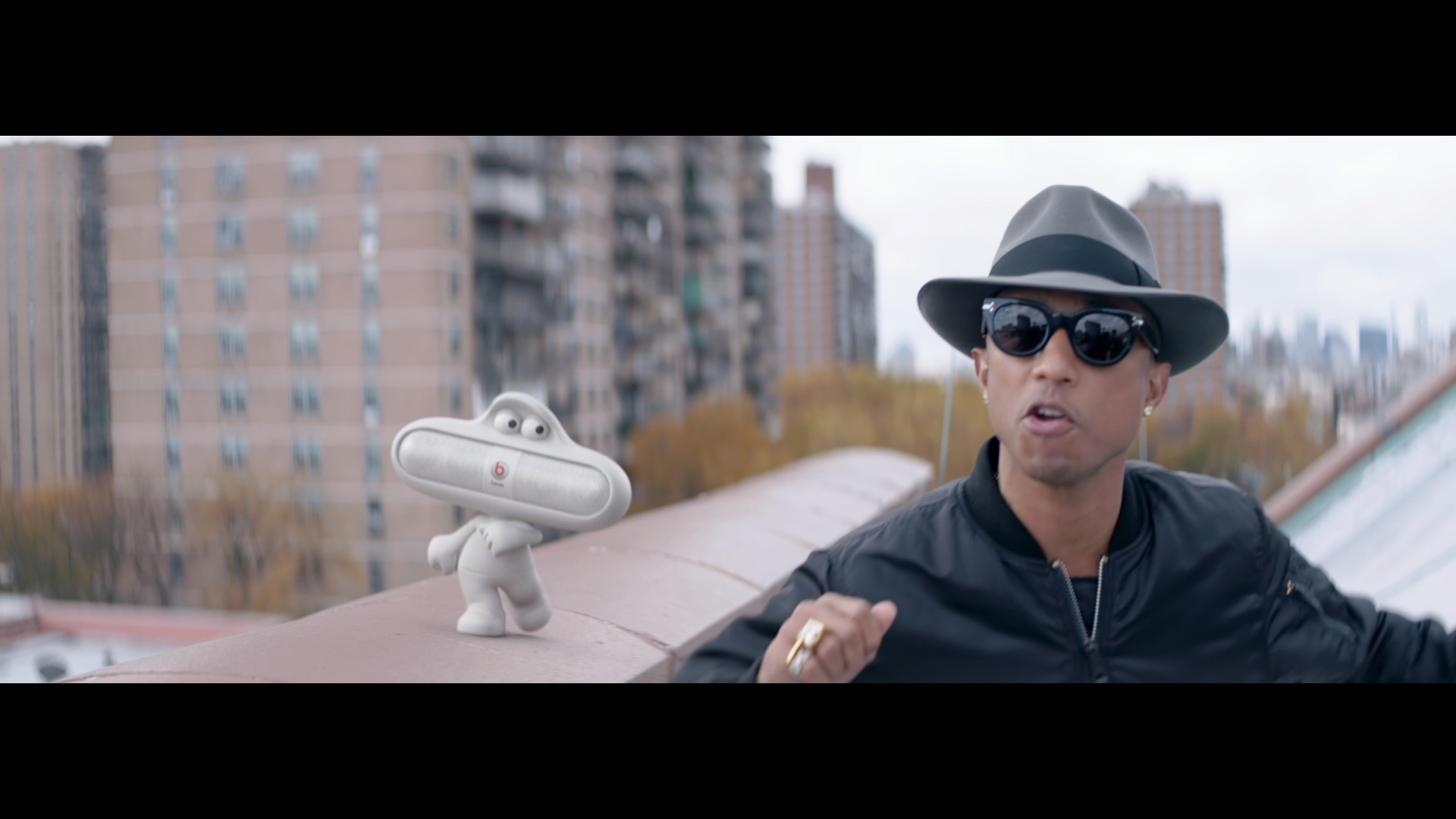Beats by Dre x Pharrell Happy