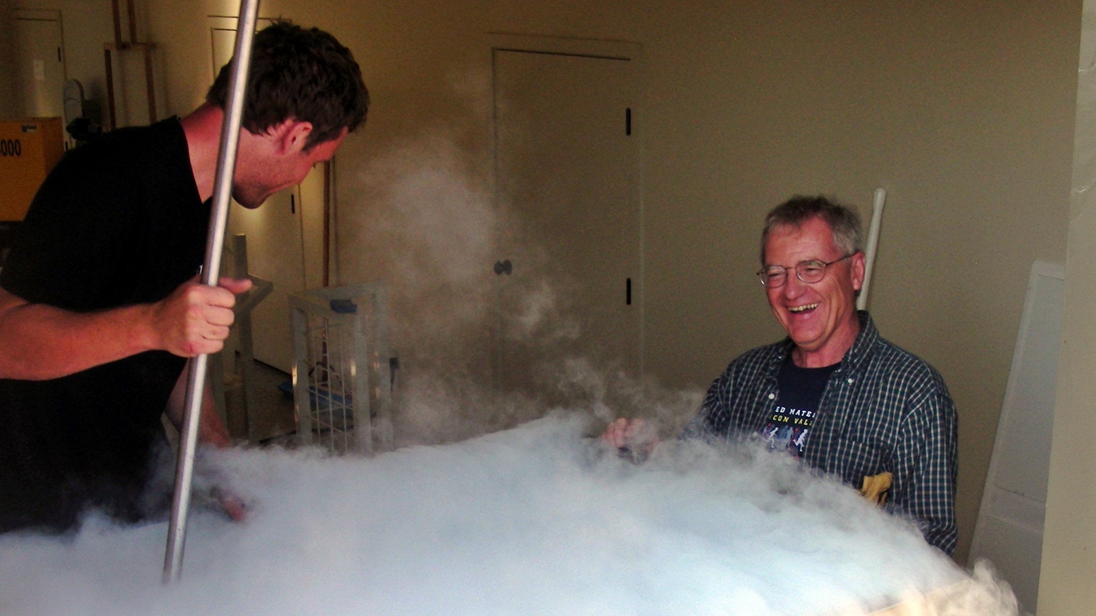 8 Aran Healy & Greg Martin starting the cold soak with dry ice