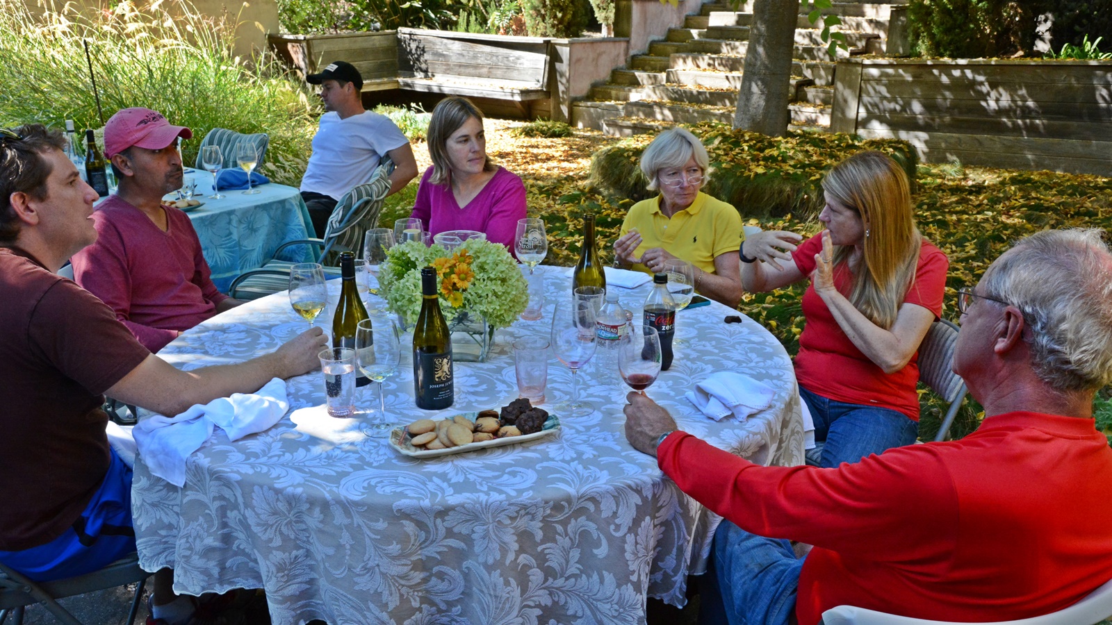 6 A beer and wine table