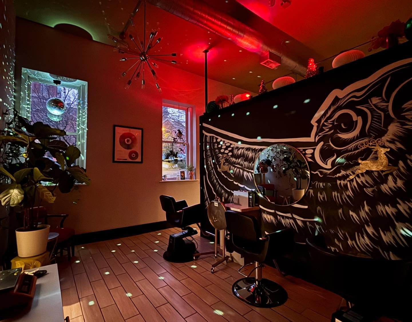 🪩 Happy Holidays ✨
Greenline will be closed on
12/25-12/26, 12/28, 1/1/-1/2
Wishing you a season of rest, beauty, and intention 🤍