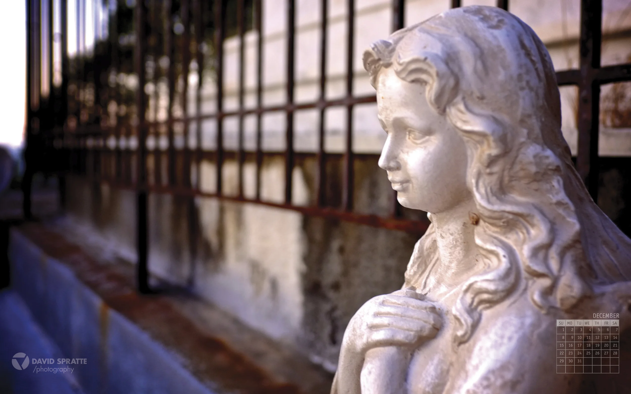 DSPRATTE-2013-Wallpaper-12-Graveyard Angel.jpg