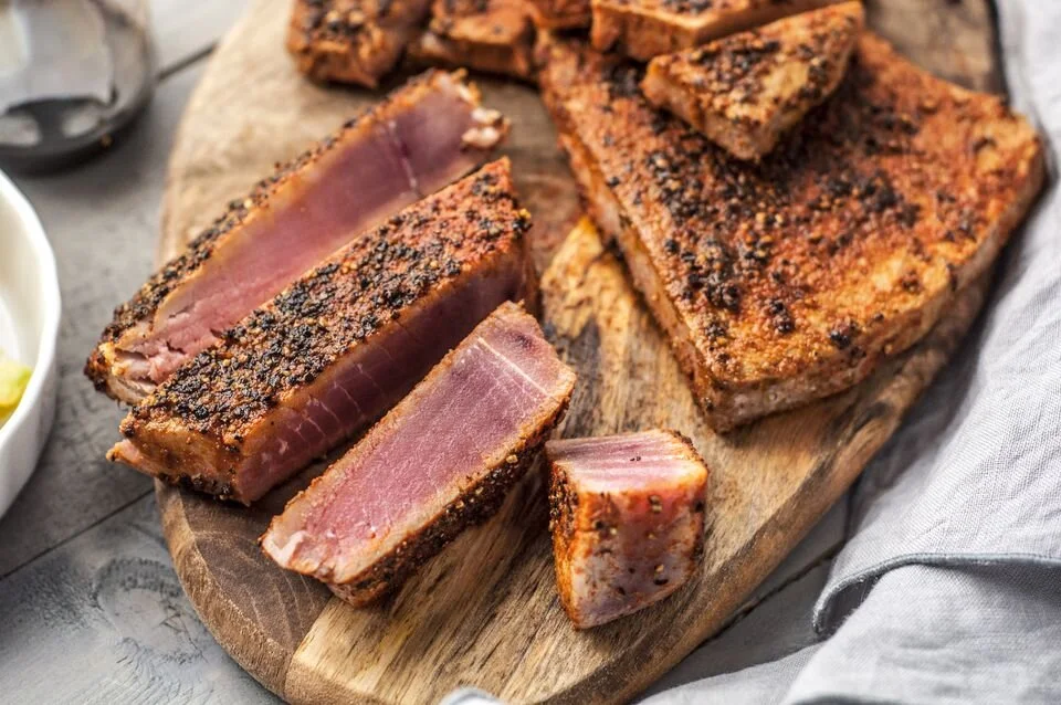 spice-rubbed-seared-tuna-steaks-balsamic-101974-Final-5ba013a9c9e77c0050f3042f.jpg