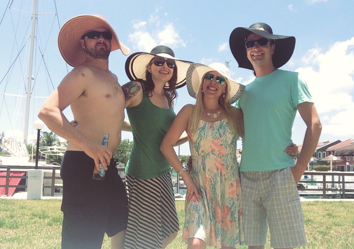 In May, we took a trip to the Bahama's with my best friends from Iowa. I decided to go for a full week of zero responsibilities. I unplugged completely. No phone, no laptop, and no camera. Just awesome people, drinks, and tons of swimming!