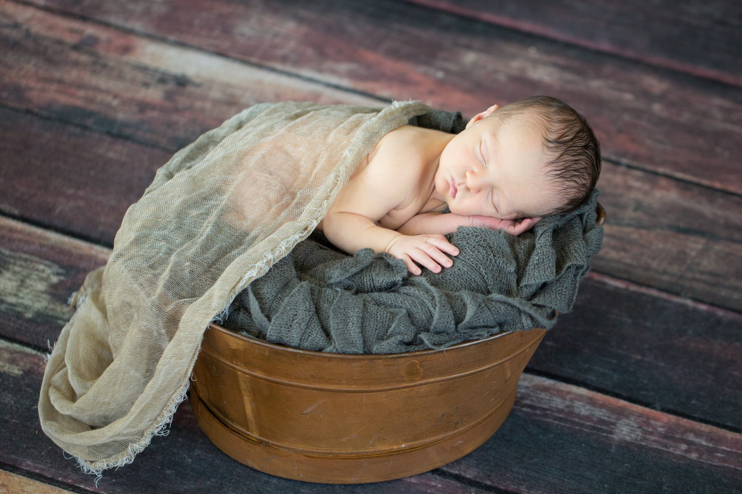 Declan's newborn session-54.jpg