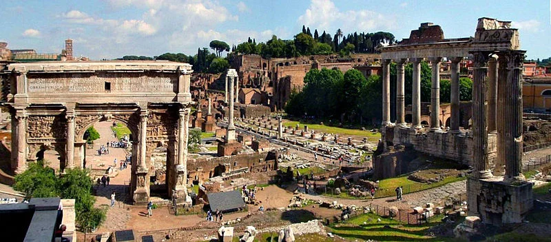 800px-Forum_Romanum_panorama.jpg