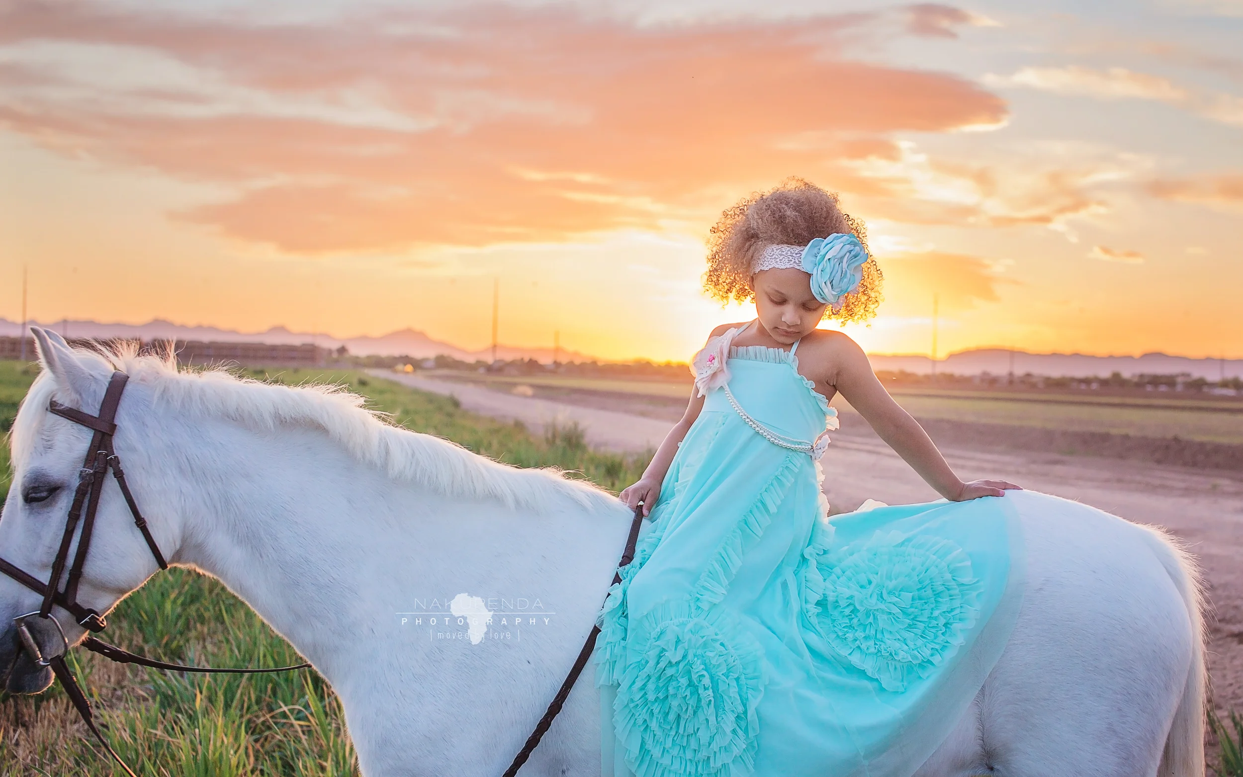Blue Eyed Babies//Ponies & Pearls//Arizona Child Photographer