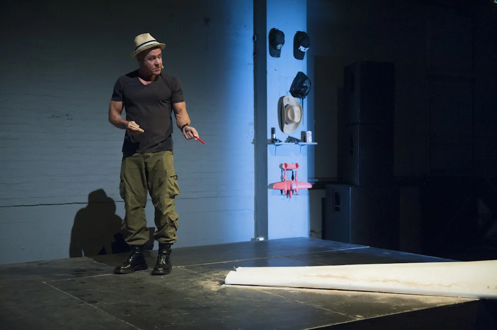 bryansantiago.director_6.jpg