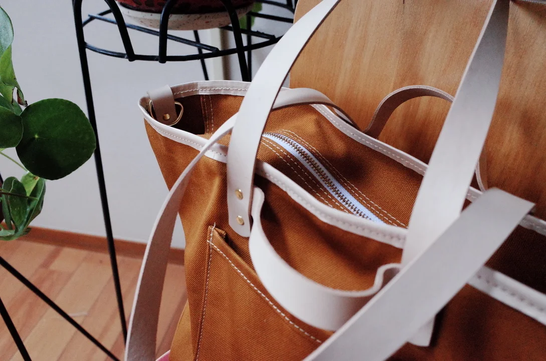 1.61 Soft Goods - Transit Tote