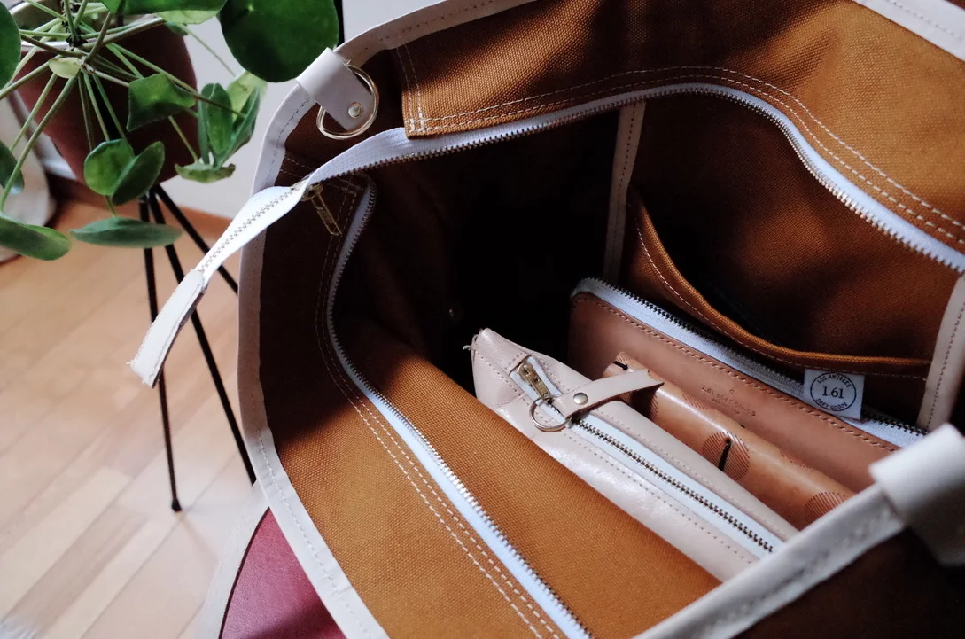1.61 Soft Goods - Transit Tote