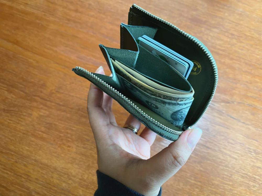 Simple Wallet with Card Slots, Zipper, Coin Compartment