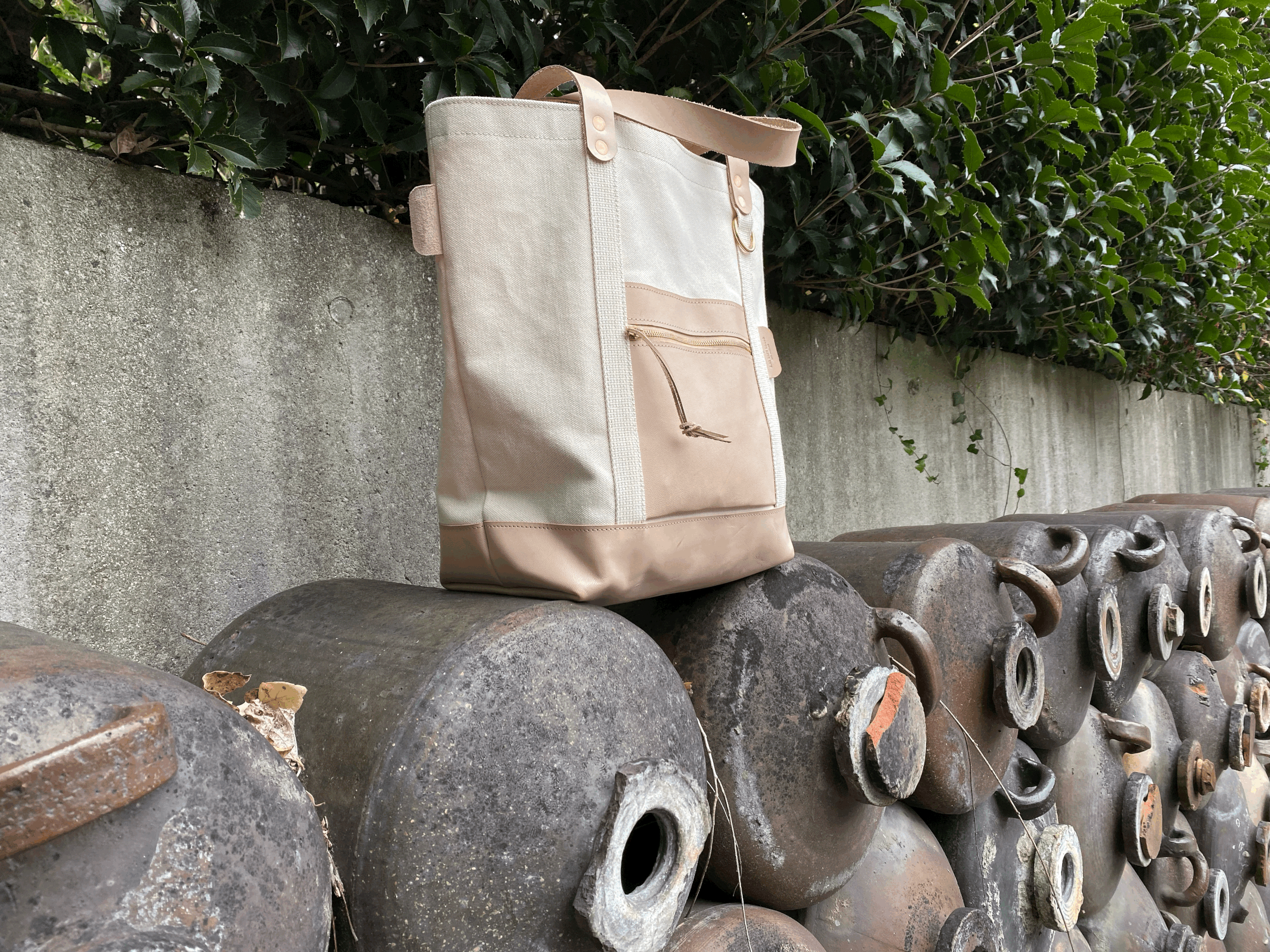 1.61 Soft Goods - Grand General Tote