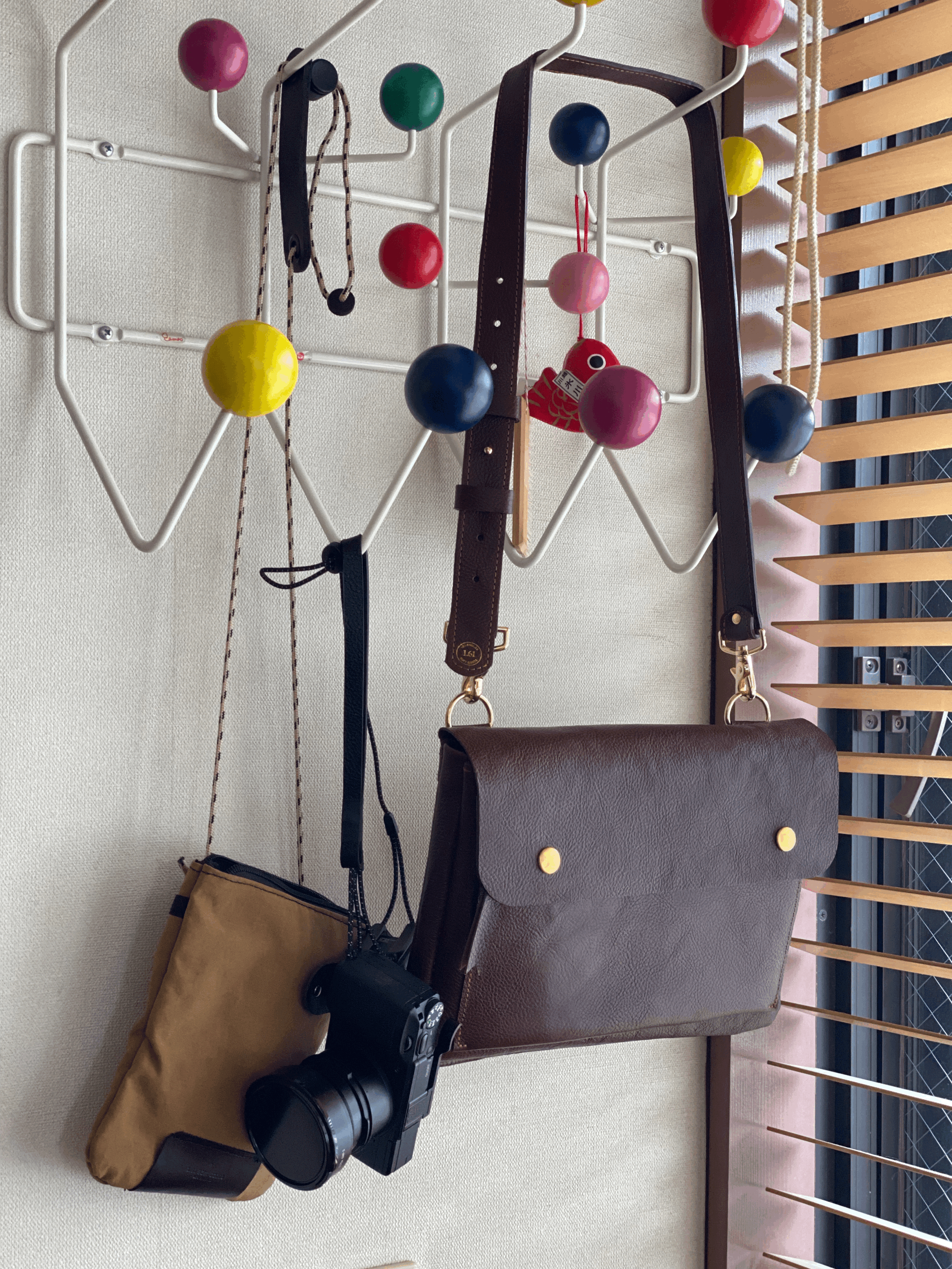 1.61 Soft Goods - Banker Satchel