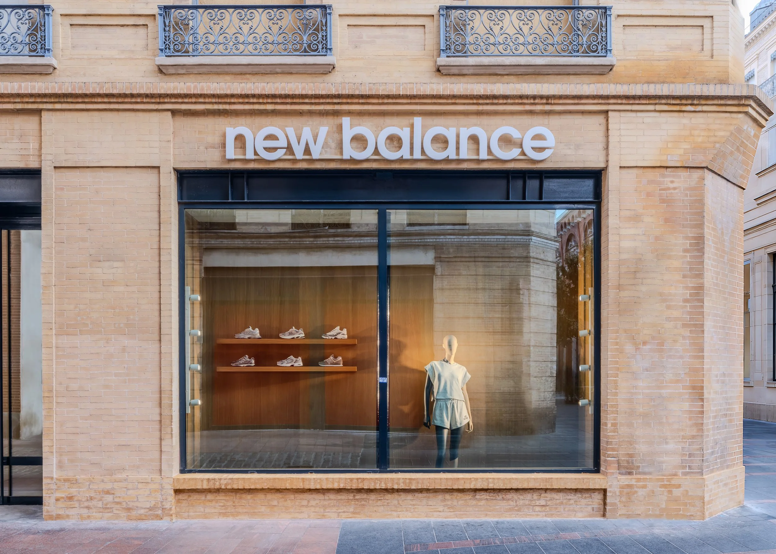 toulouse-05 - HI RES.jpg
