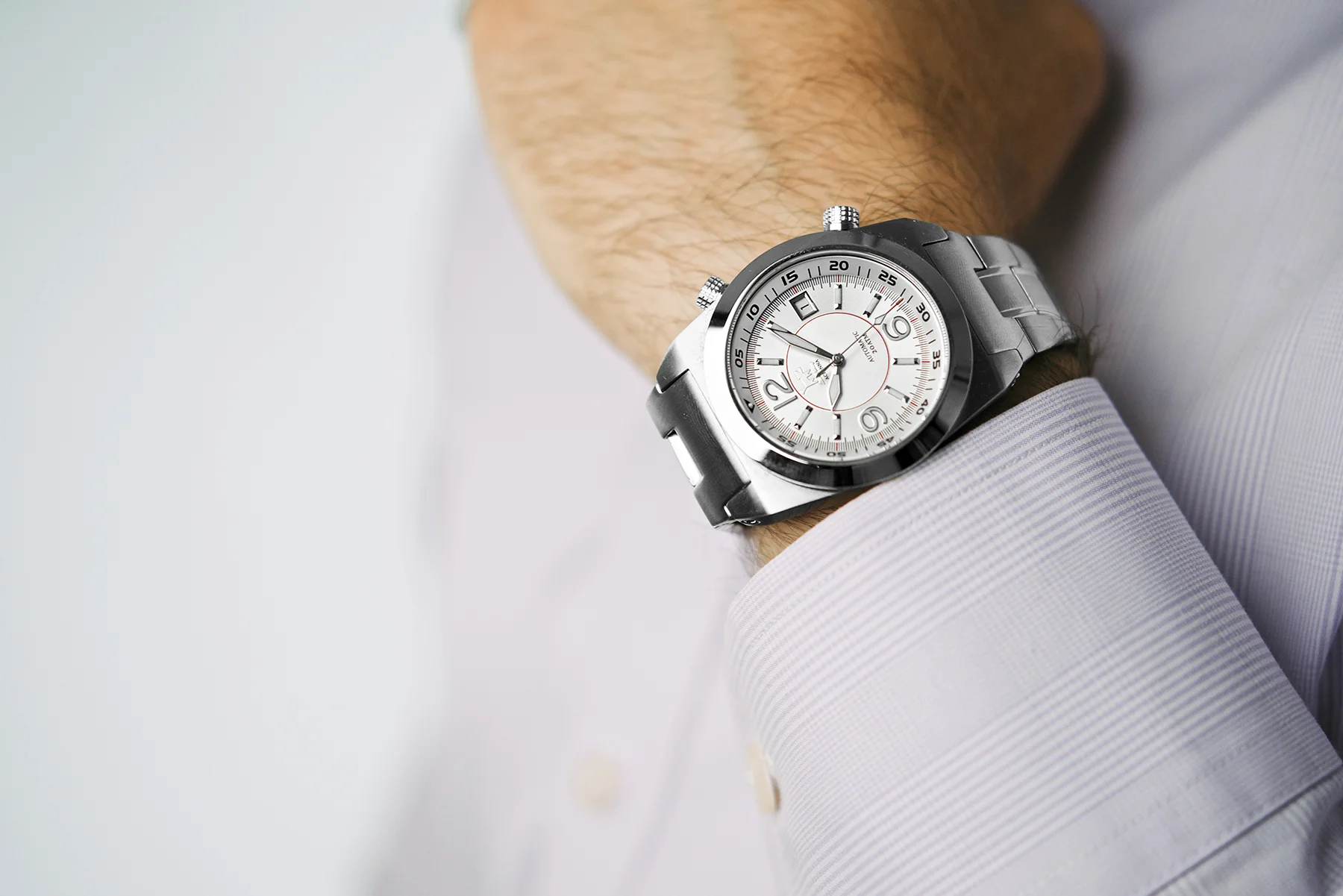 Acionna-Wrist-White.jpg