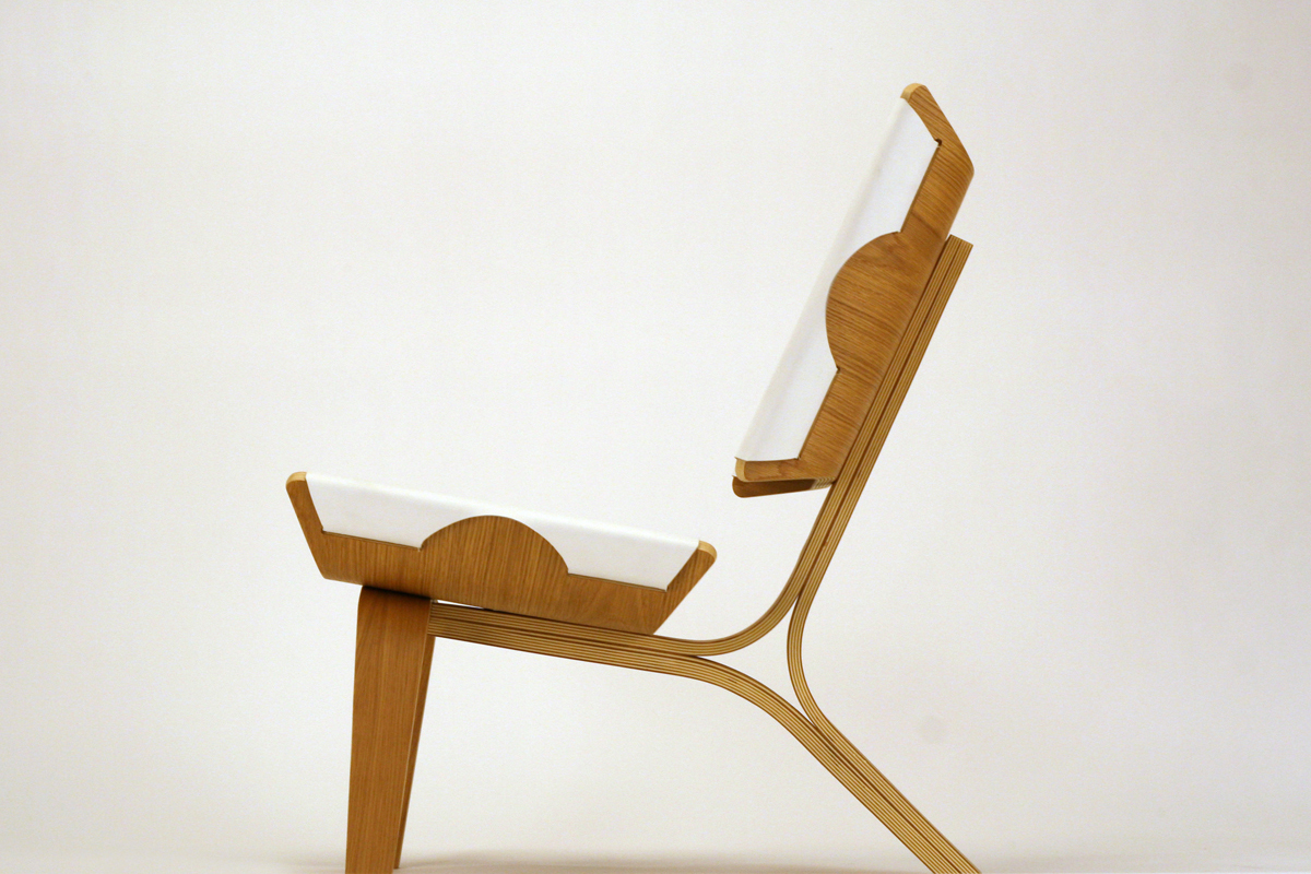 Кресло гнутое. Стул кресло из фанеры. Дизайнерские стулья из фанеры. Дизайнерские кресла из фанеры. Стул из гнутоклееной фанеры.