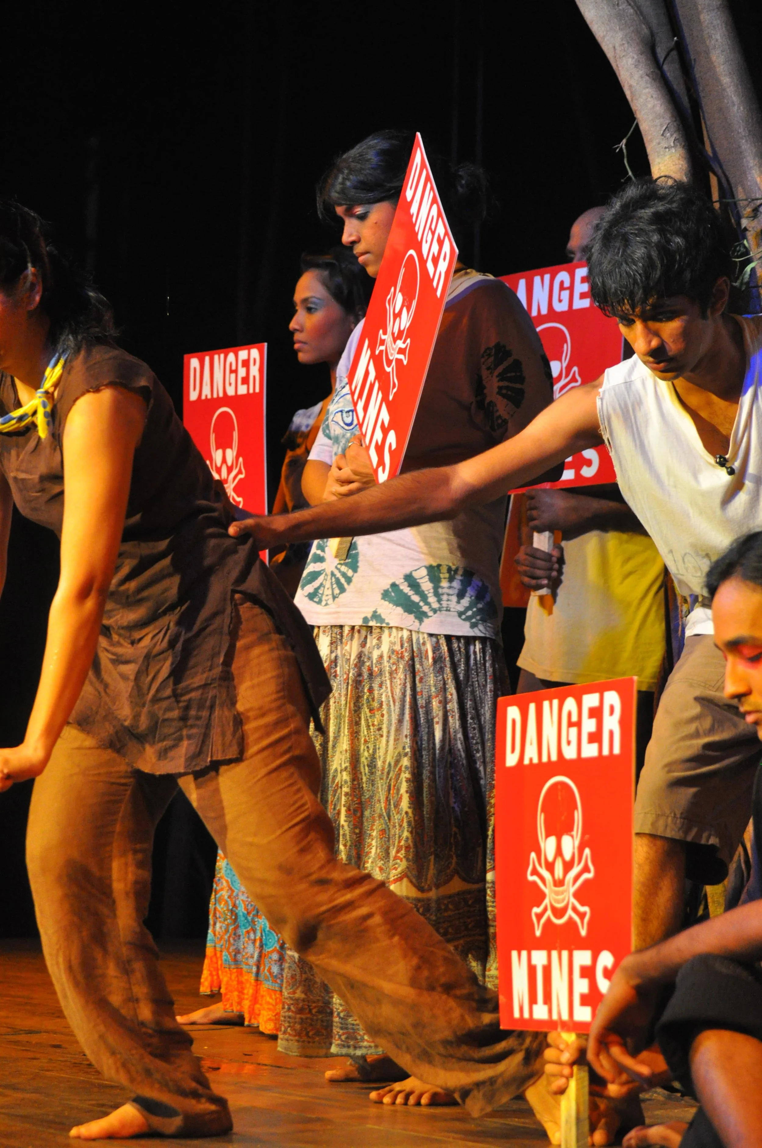 Watchout, Landmines - The Travelling Circus.jpg