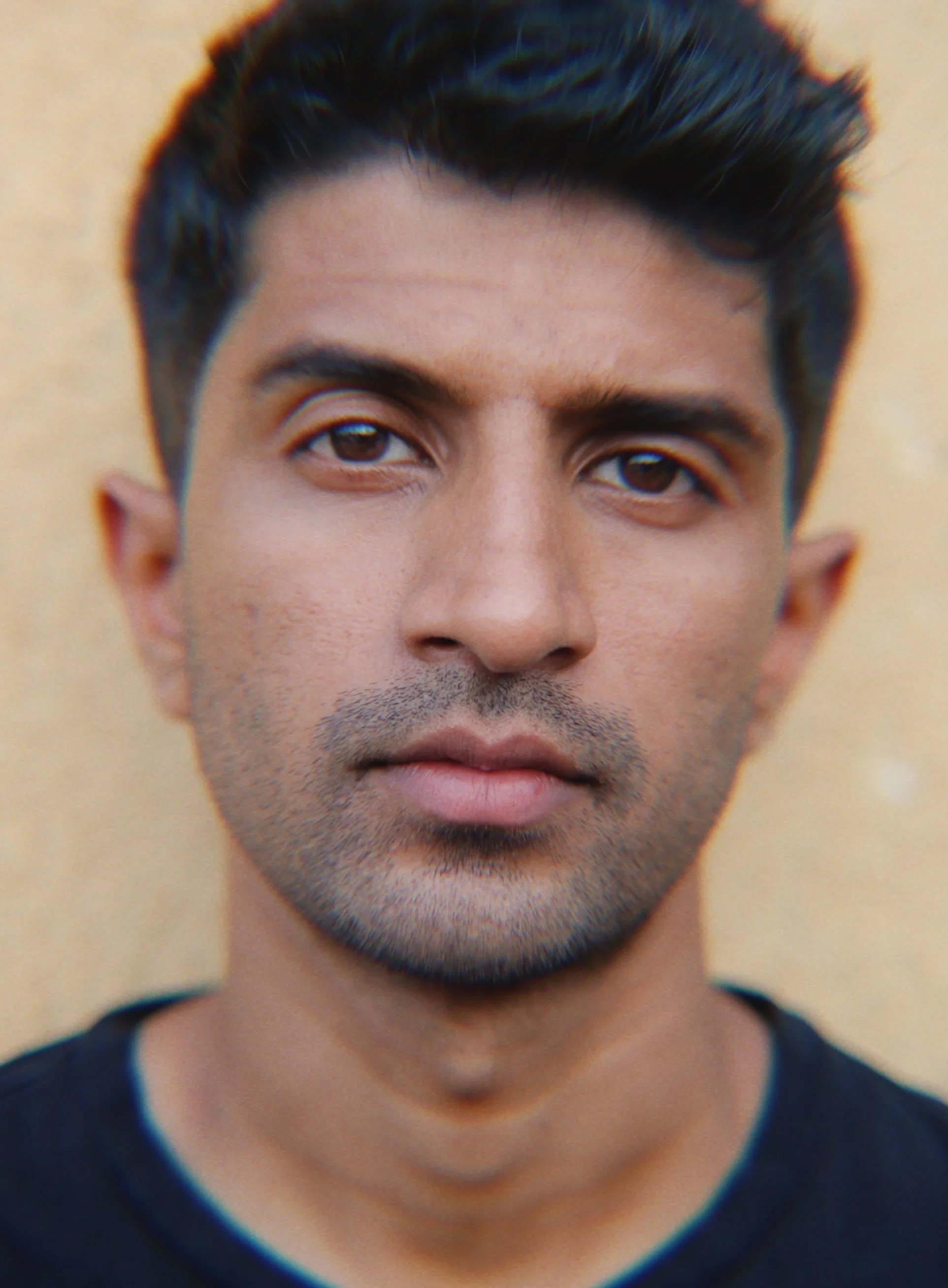 headshot - ruvin de silva.jpg
