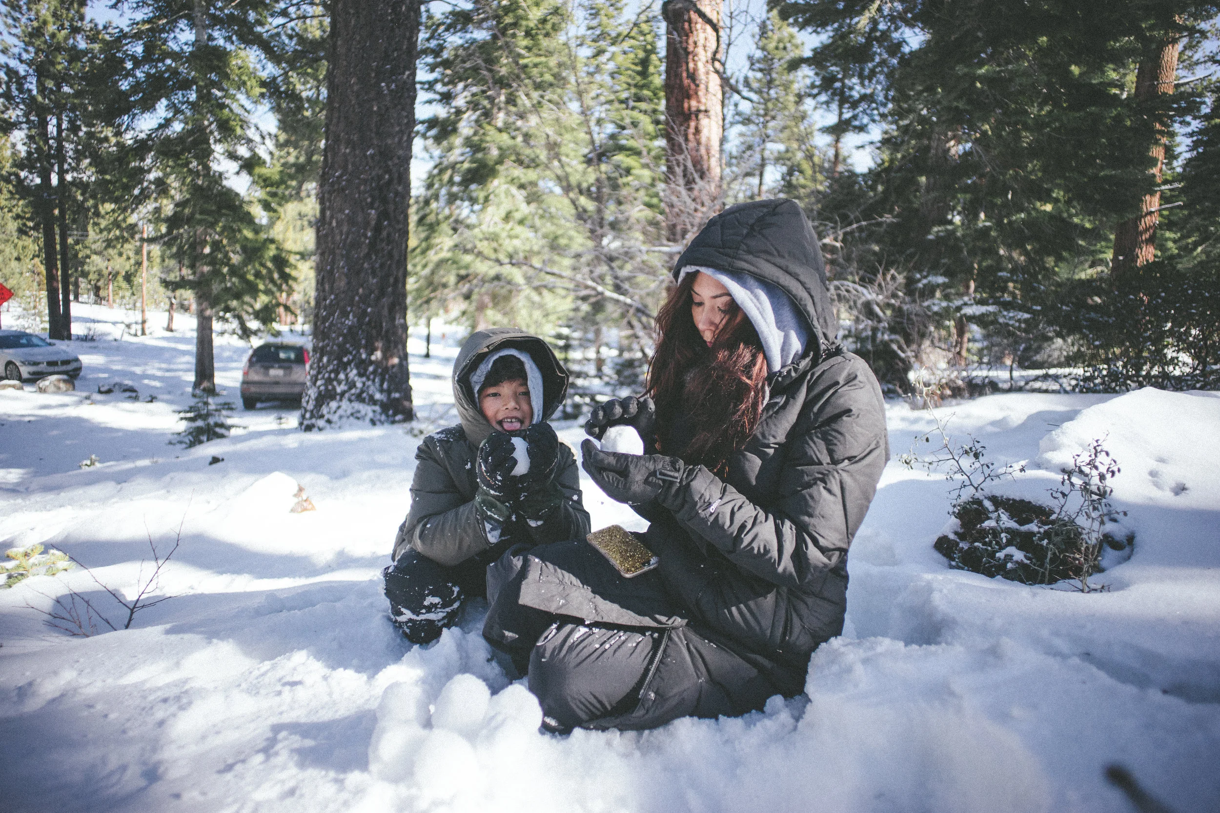 01.23.2016 // i grew up in ohio, so snow was nothing all too special; although i love it. after moving to california, i quickly learned how much i under-appreciated it so being able to visit Lake Tahoe to have a snowball fight with my family was a must.