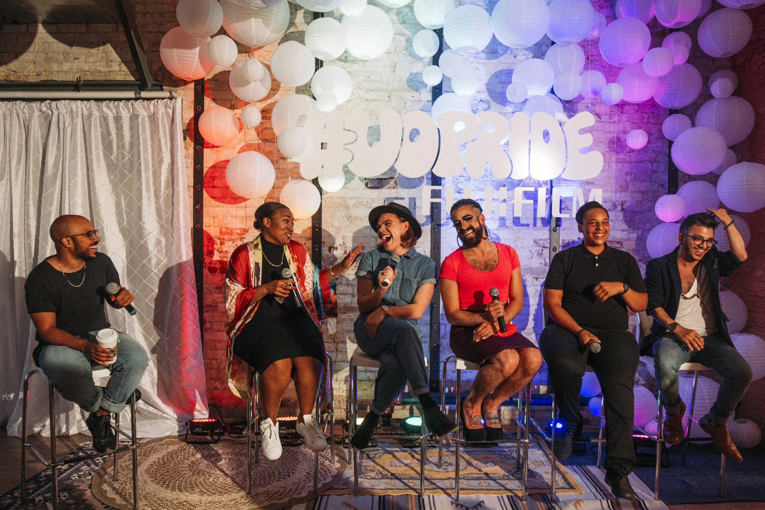  Urban Outfitters Pride Event, 2017 