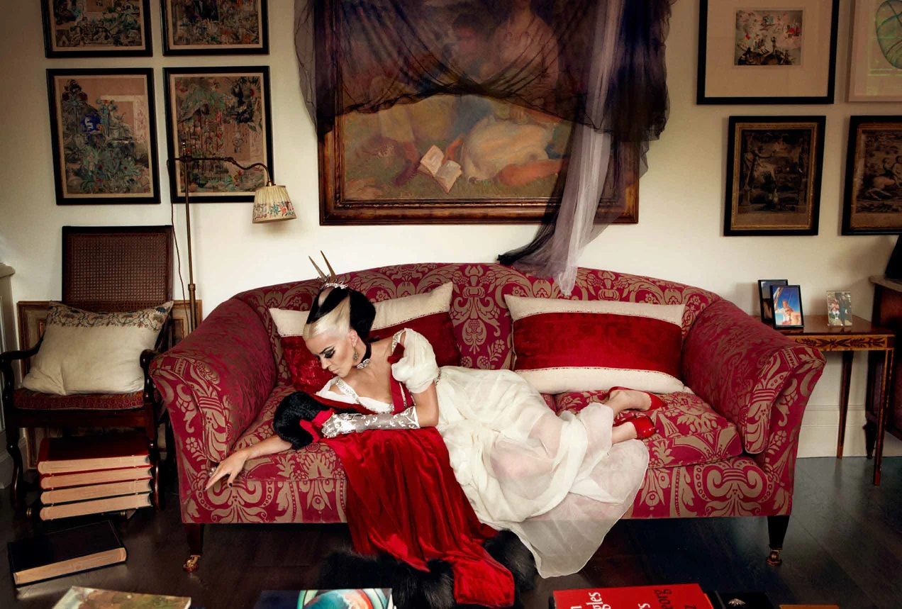 SEPT11_Daphne Guinness-1.jpg