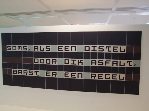 Letters op tegels