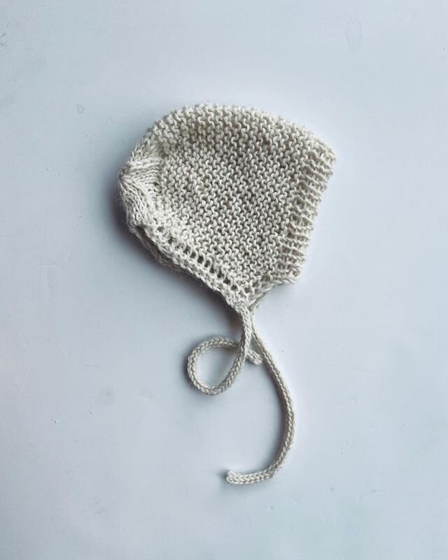 Sweet cream...baby bonnet out of the softest alpaca from Peru. 
#baby #bonnet #handknit #newdesign #knittedhat #springbaby #springtimeknit #newness #life