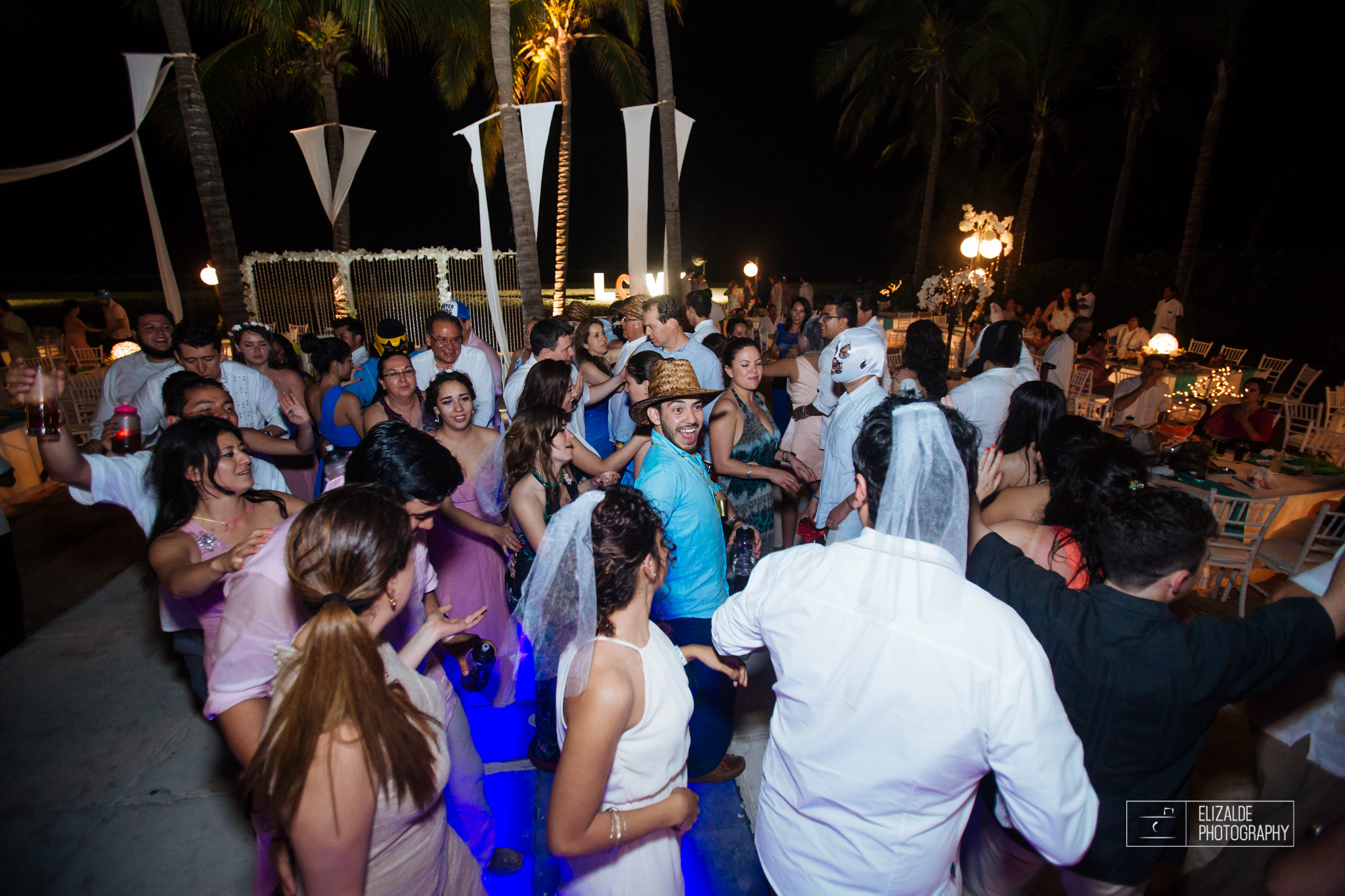 Pay and Ferran_Acapulco_Destination Wedding_Elizalde Photography-193.jpg