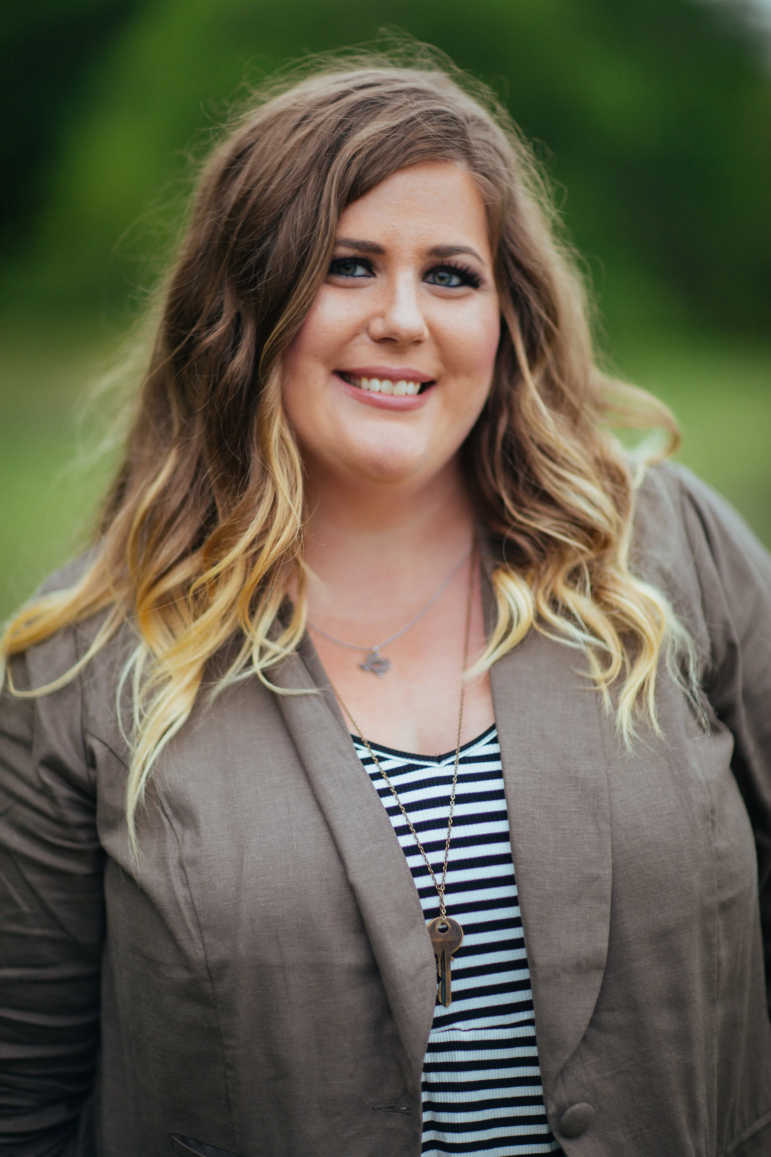 Lindsay_Headshots-7.jpg