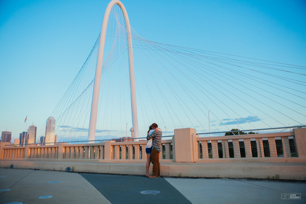 Proposal_DFW Wedding Photographer_Dallas Photographer_Elizalde Photography_margaret hunt hill bridge (8 of 21).jpg