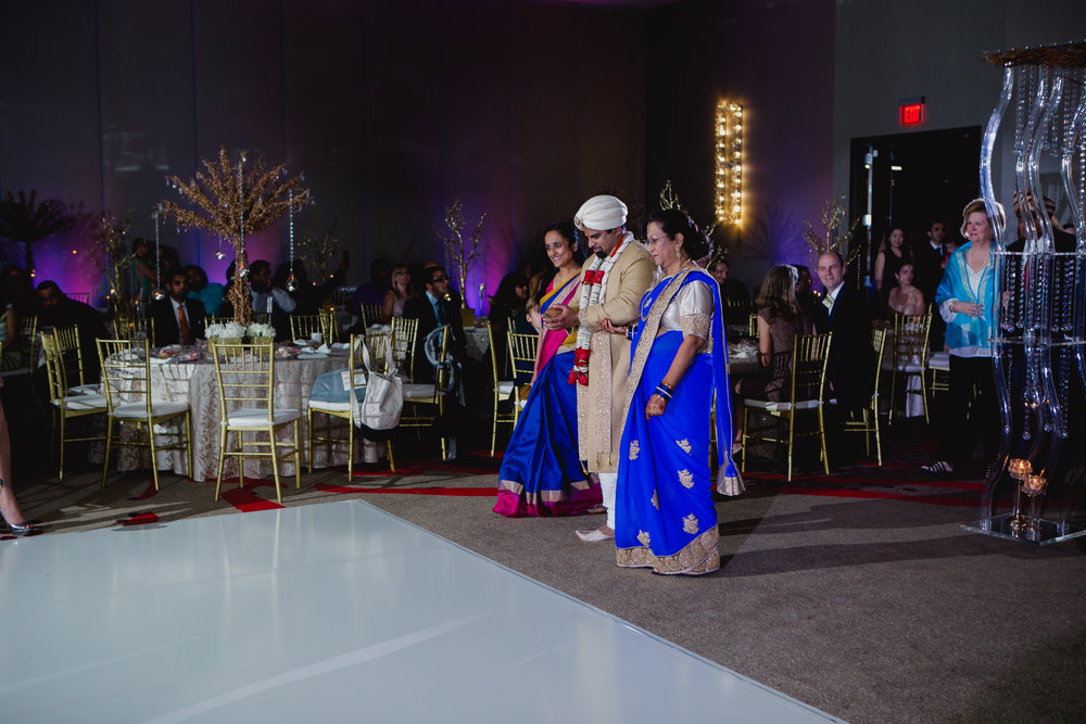 Indian wedding - Wedding photographer - Dallas Photographer - South Asian Wedding -  elizalde photography-21.jpg