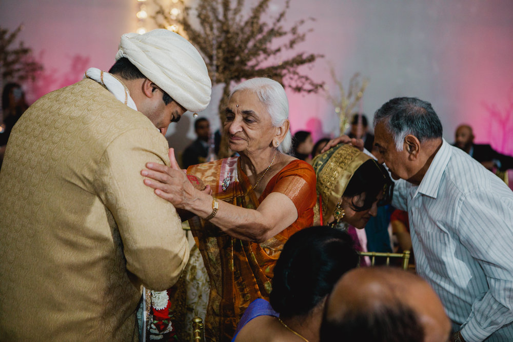 Indian wedding - Wedding photographer - Dallas Photographer - South Asian Wedding -  elizalde photography-35.jpg